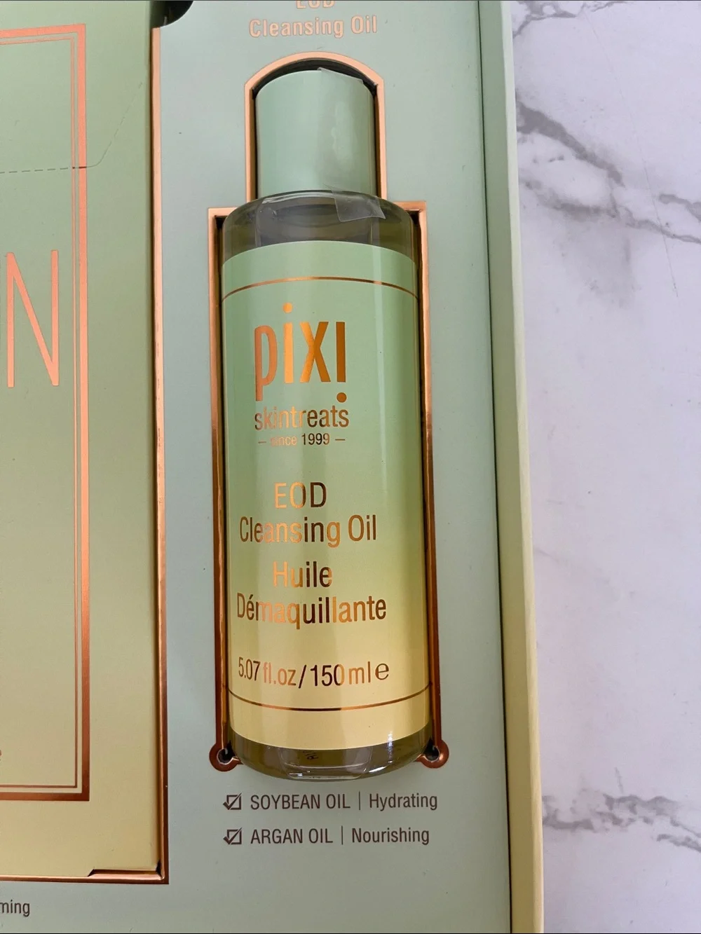 Pixi AfterSun Skincare Set with Mint Green Hat and Cleansing Oil